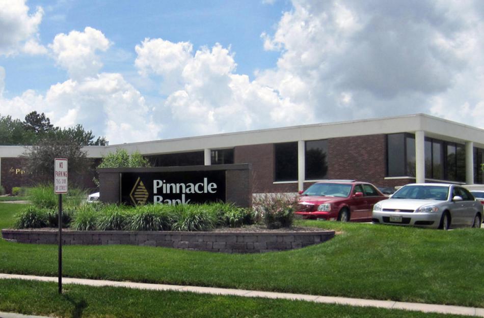 Papillion Main